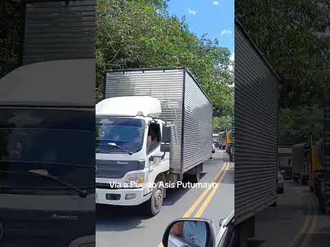 Vía a Puerto Asís Putumayo Colombia.