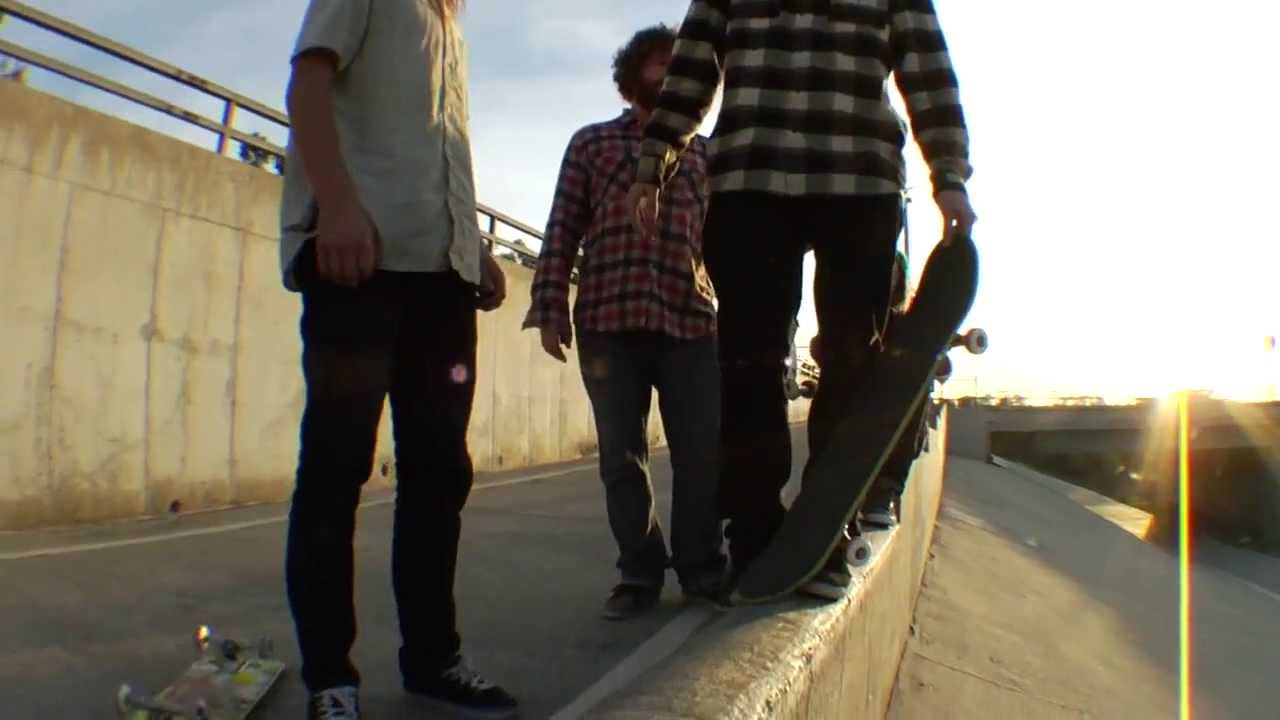 MikeMo Capaldi: Sponsor Me para 'Spitfire Trucks'