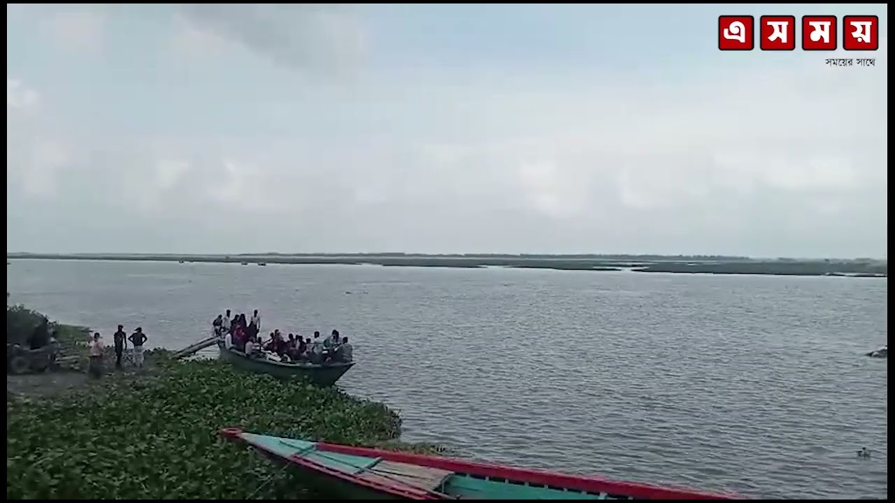 প্রজনন মৌসুমে মাই ইলিশ রক্ষায় কঠোর অবস্থানে নগরবাড়ী নৌ পুলিশ।