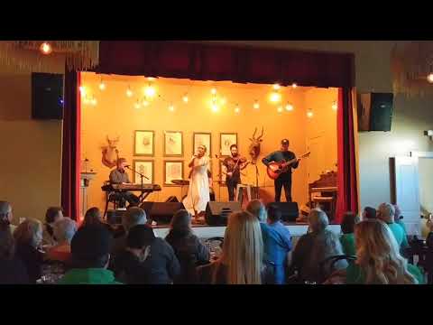 Chloe Agnew - Ireland