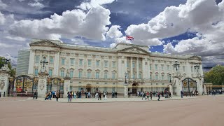 Royal London Walk Charing Cross station to Buckingham Palace via Trafalgar Square and The Mall
