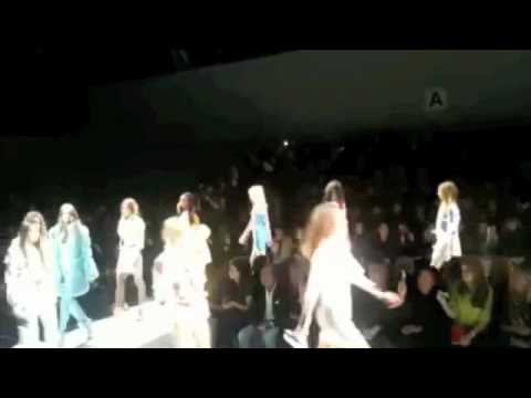 SFILATE DONNA MILANO FW 2012-2013 - BLUMARINE