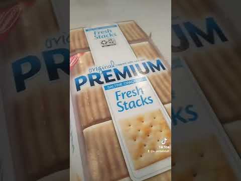 Premium Fresh Stacks crackers