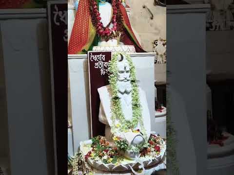 সন্ধ্যা আরতি সম্পন্ন করে বাবা প্রভুর সেবায়, নিজের হাতে মহাপ্রভুর শয়নের ব্যবস্থা করেন 🙏🏼