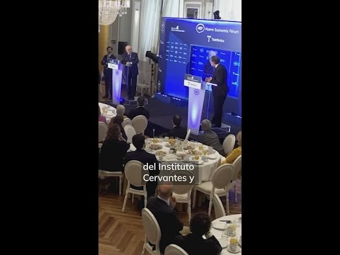 García Montero: “Ya habrá tiempo de hablar de la preparación del sucesor del director de la RAE”. Muñoz Machado: “Ni idea”