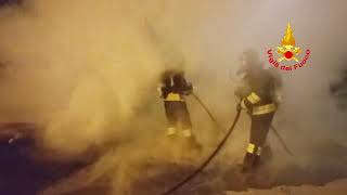 spaventoso-rogo-nella-notte-a-solofra-distrutte-due-auto-ipotesi-attentato