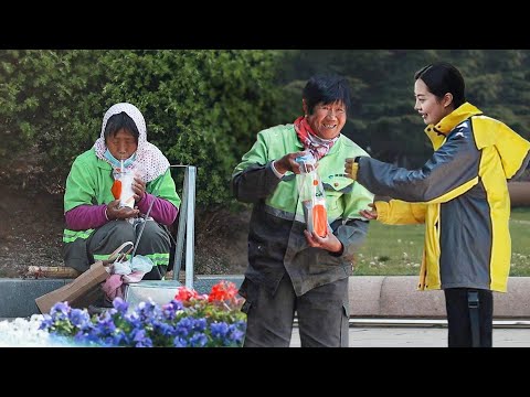 扮成外賣員為環衛工人送上一杯奶茶，她們喝著喝著竟然哭了