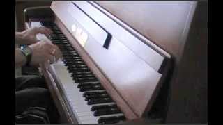 Pachelbel Canon in D  played in  C piano