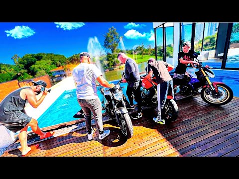 NÃO SEI COMO NÃO FOMOS EXPULSOS DESSA CASA AINDA ... CHAFARIZ COM TODAS AS MOTOS