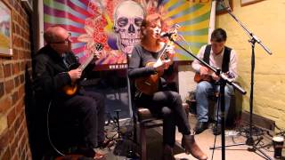 09 Sylvie Simmons My Lips Still Taste of You