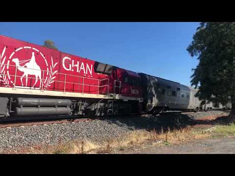 Great southern 2TA8 with NR30 NR44 NR74 at Avenel.