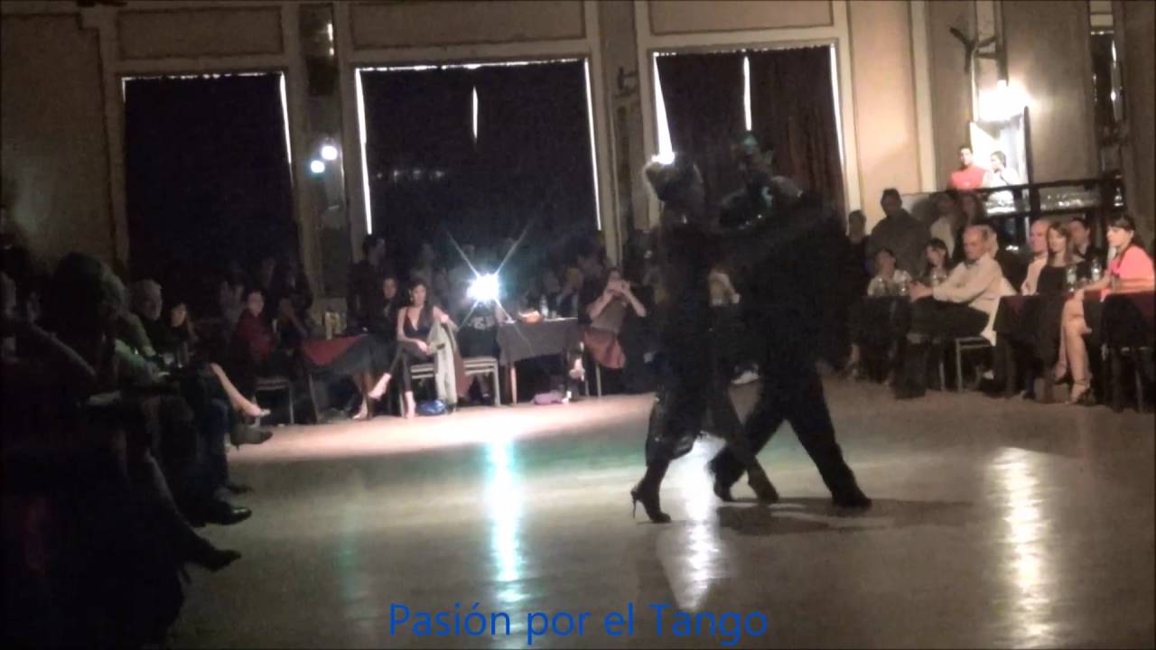 LAILA REZK y LEANDRO OLIVER Bailando el Tango PARA DOS en YIRA YIRA MILONGA