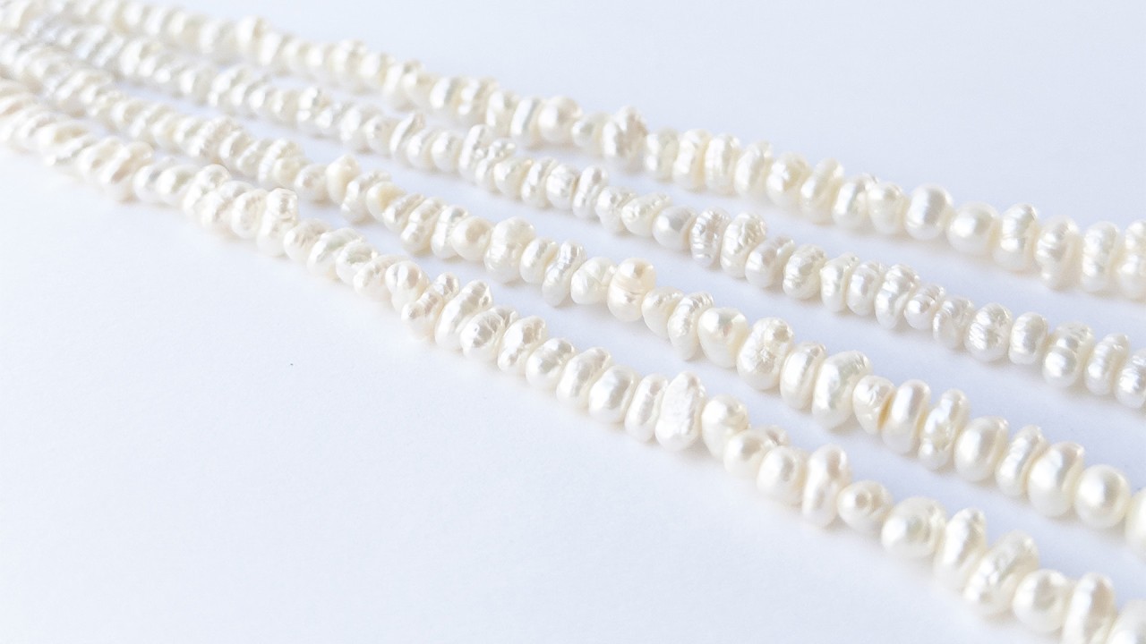 Freshwater Pearls | Baroque | various 6.5-10mm Bead Size | 40cm Strand Length video