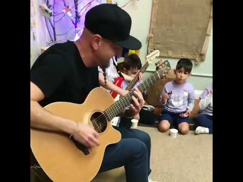 Shavo Odadjian plays Toxicity with his son at school | 2018 #shorts