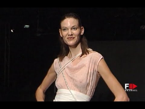RED OR DEAD Spring 1999 London - Fashion Channel