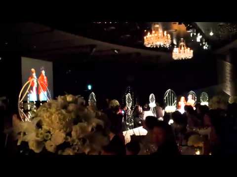 Juniel & Kwak Dongyeon Fool duet at a wedding