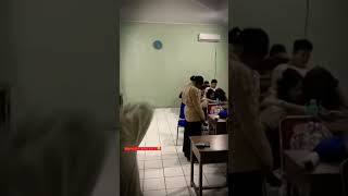 Trend Cewek Cantik Pegang Kalkulator,Yang Kalian Cari ‼️❤️ #shorts #trending #kalkulator #beranda