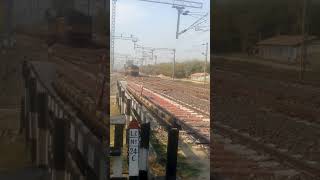 preview picture of video 'Saharsa amritsar garib rath express at his full speed'