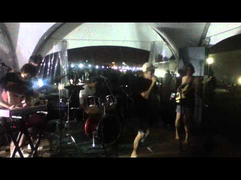 VANDERBRAA ON ARTPLAY ROOF 07-22-11