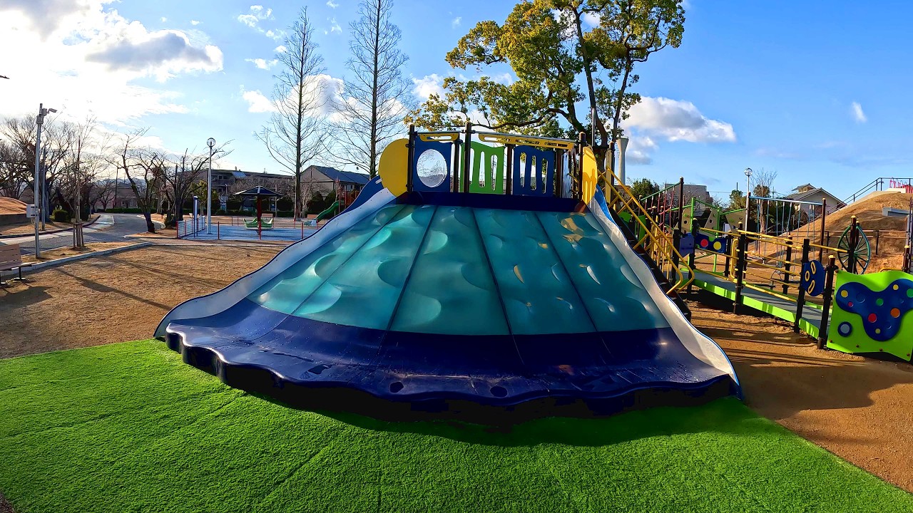 【大阪】マンデー末広公園のワイドなみなみすべり台【大阪府泉佐野市】【すべおじ】【大人向け】