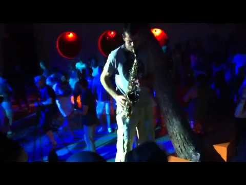 SunceBeat 2 Lil Louis w/ live sax