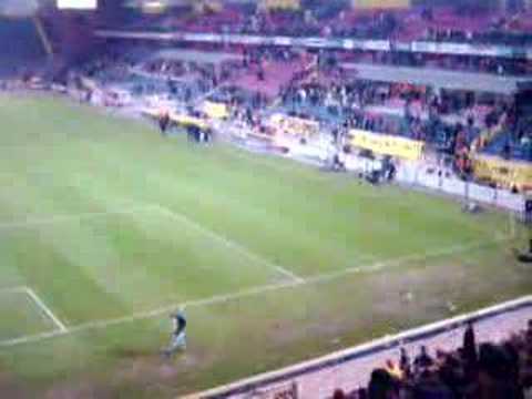 N.A.C. - RKC, Zwaanswijk gooit schoen in publiek