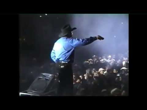 13 ANIVERSARIO "2004" LINO NOE Y SU TEJANO MUSIC EN LA FE MUSIC HALL