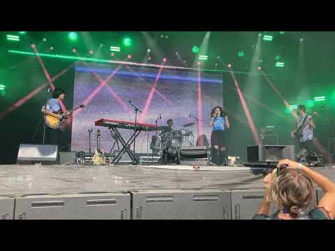Dora Morelenbaum [@ Main Stage (We Out Here Festival); 17/08/2025]