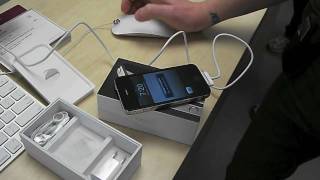 Apple iPhone 4 (AT&T) Unboxing