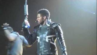 Usher "She Don't Know" - Providence, RI 5/4/11