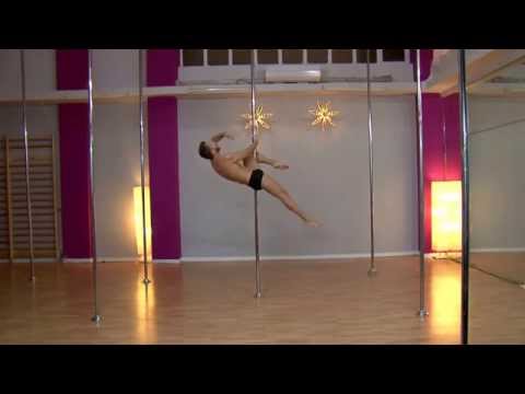 07.Thess Pole Art Show 18 - 15.11.15 Stelios Solo (Woodkid - Iron)
