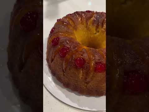 This is the Easiest and most delicious remix of a Pineapple Upside cake! #baking #cake #rumcake