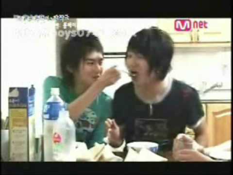 Ryeowook and Yesung cute moments