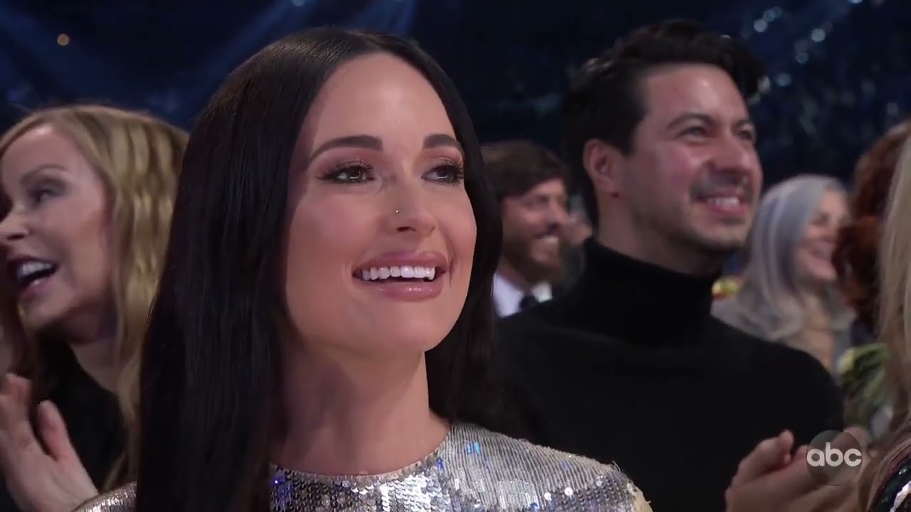 Crystal Gayle/Sara Evans/Miranda Lambert/Brooks & Dunn/Blake Shelton/Willie Nelson/Kacey Musgraves