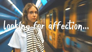 BETWEEN FRIENDS - affection (Lyrics)