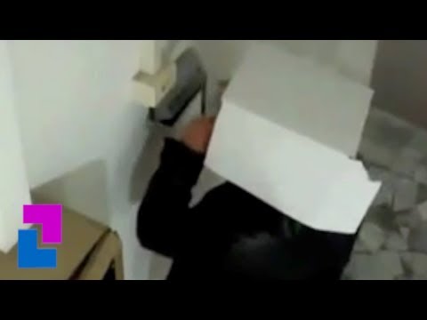 URZĘDNIK UCIEKAŁ Z PRACY