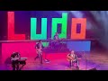 Laundry Girl - Ludo