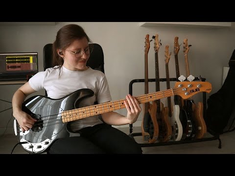 Paramore - Ignorance (Bass Cover)