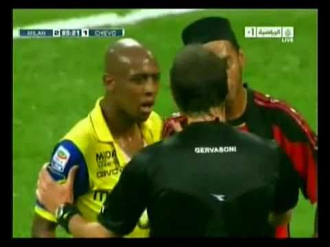 AC Milan - Chievo Verona 3:1 [Highlights/All Goals] 16.10.2010