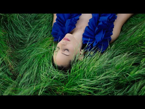 Janelle Kroll - Walk With You (Live Field Recording)