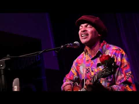 Guy Davis - Early in the morning - live at Alstonefield Village Hall on 3 June 2023