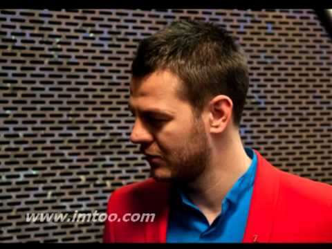 Alessandro Cattelan - fiocco di neve - film sigla