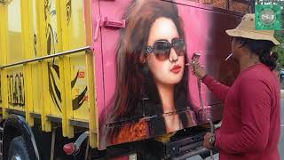 Download lagu VIRAL!request bang supir lukis airbrush di pintu truk , ( kecantikan mu membuat aku semangat kerja ) mp3 Download lagu VIRAL!request bang supir lukis airbrush di pintu truk , ( kecantikan mu membuat aku semangat kerja ) mp3