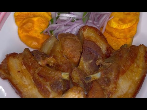 El dueño de una chicharronería me enseñó a preparar el chicharrón así y hoy te comparto esta receta.
