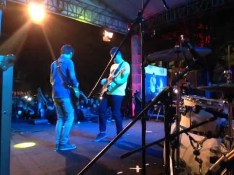 Sheila on 7 - Hujan Turun & Jalan Terus (Medley) Live at Don Bosco 2 Pulomas