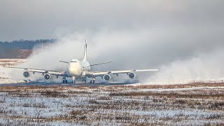 BOEING 747 CREATES A SNOWSTORM DURING DEPARTURE (4K)