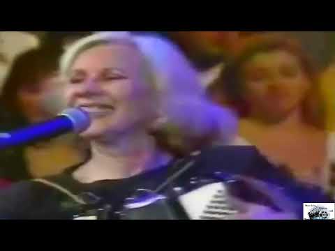 Especial Sertanejo | As Irmãs Galvão cantam "Chalana" na RECORDTV em 1994