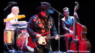 Mavericks.  There Goes My Heart.   with lyric