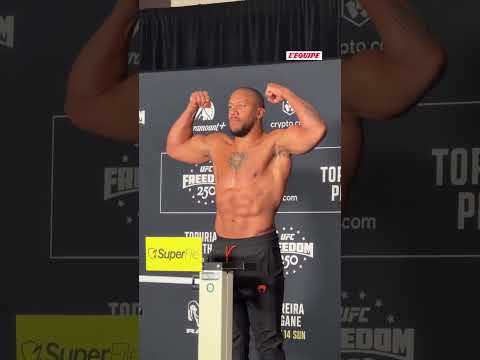 ✅ Pesée validée à 112,5 kg pour Ciryl Gane avant son combat face à Alex Pereira #mma #ufc #shorts