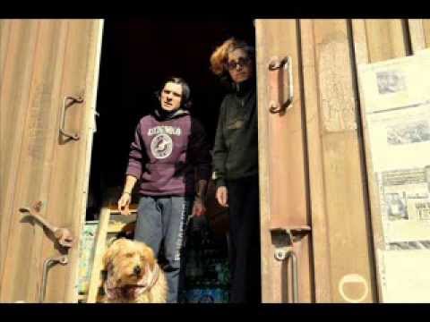 Cagliari - vivere in un Vagone Merci dismesso: Antonio e Patrizia